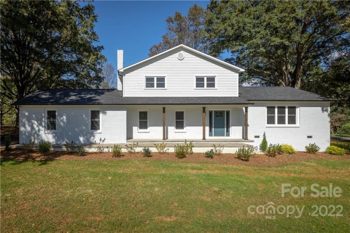 2999 Woodwind Drive sold home in Ramblewoods, Valdese, NC