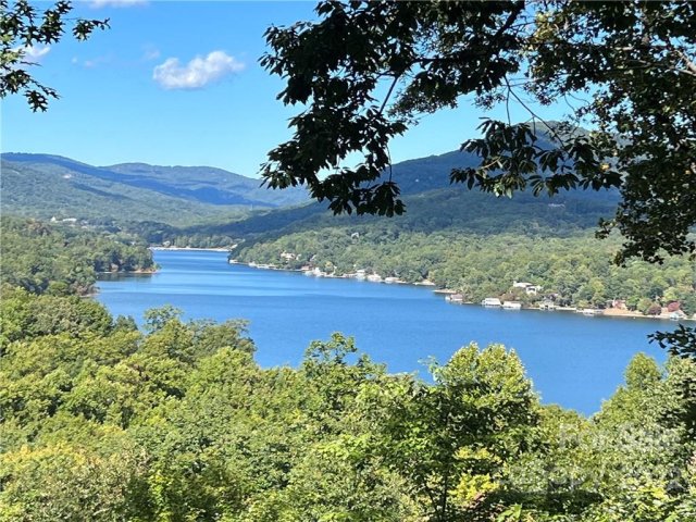 139 Ridge View Circle sold home in Lake View Estates, Lake Lure, NC