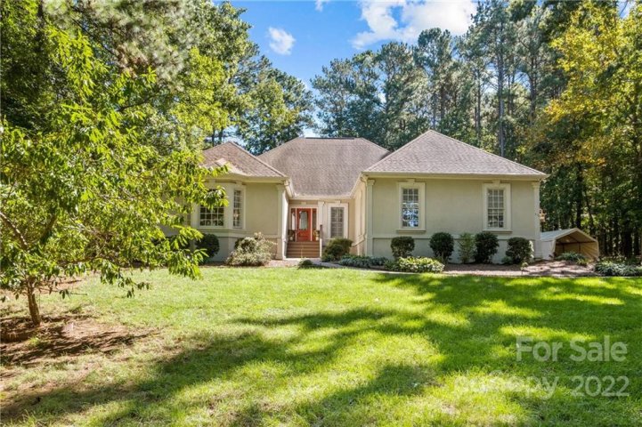 310 Whippoorwill Road sold home in Whippoorwill Woods, Mooresville, NC