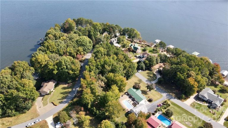 9627 Riviera Drive 69 sold home in Island Point, Sherrills Ford, NC