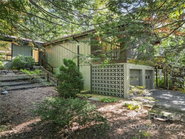 40 Woodbury Road sold home in Kimberly Woods, Asheville, NC