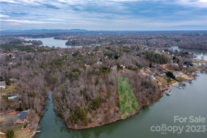 5697 Crown Terrace 48 sold home in Diamond Point Estates, Hickory, NC