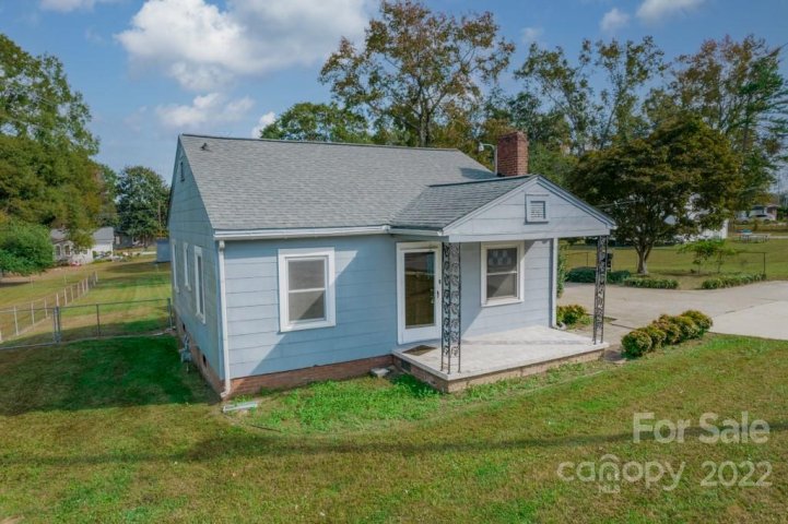 1744 Davis Park Road sold home in All American Park, Gastonia, NC