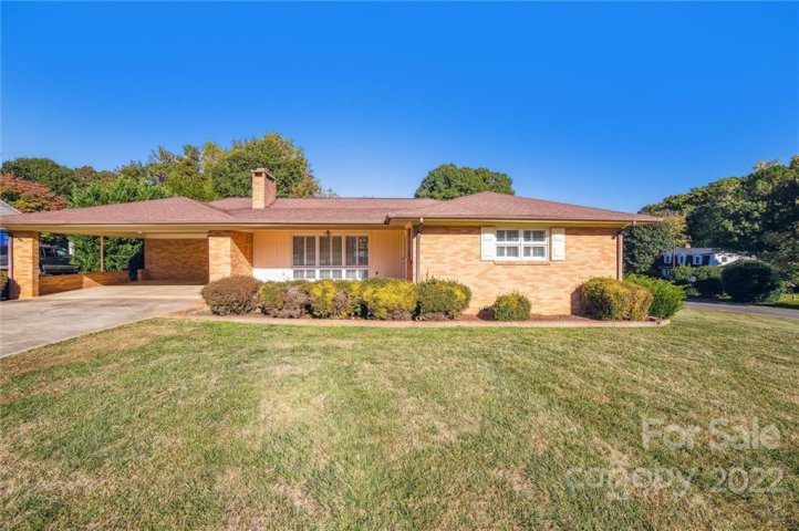 300 Amity Circle sold home in Amity Acres, Belmont, NC