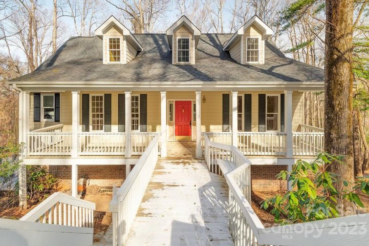 210 Blake Mountain Circle sold home in Blake Mountain Estates, Asheville, NC
