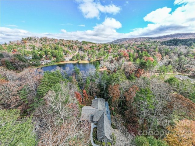 34 Mountain Lake Drive sold home in Flat Rock Lakes, Hendersonville, NC