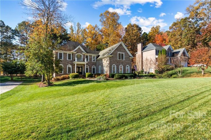 7736 Turnberry Lane sold home in Cowans Ford, Stanley, NC