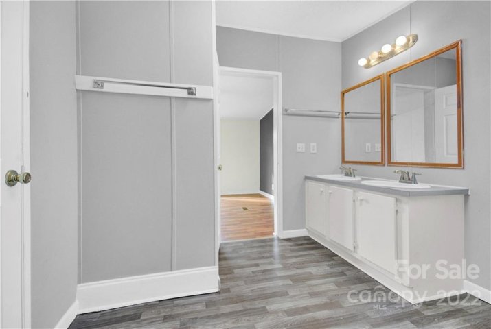 116 Riverfield Drive sold home in Ridgecrest, Statesville, NC