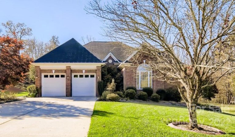 4856 Sherborne Drive sold home in Clare Haven, Harrisburg, NC