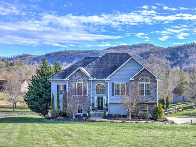 15 Rock View Court sold home in Crab Creek Valley, Hendersonville, NC