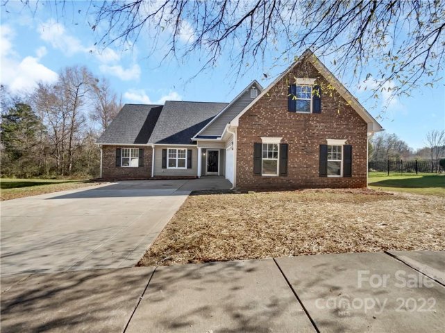 8423 Dawson Lane sold home in Meadowcreek, Locust, NC