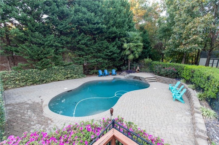 150 Honeysuckle Creek Loop sold home in Honeysuckle Creek, Mooresville, NC