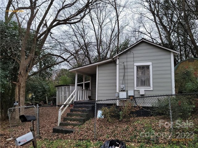 2033 Vinton Street sold home in Oaklawn, Charlotte, NC