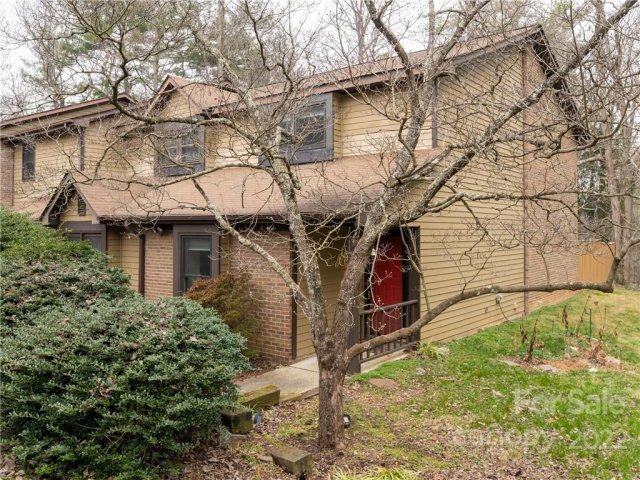 16 Spears Avenue 23 sold home in Oak Terrace, Asheville, NC