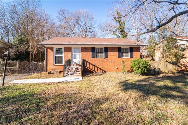 718 Merridale Drive 11 sold home in Westwood, Charlotte, NC