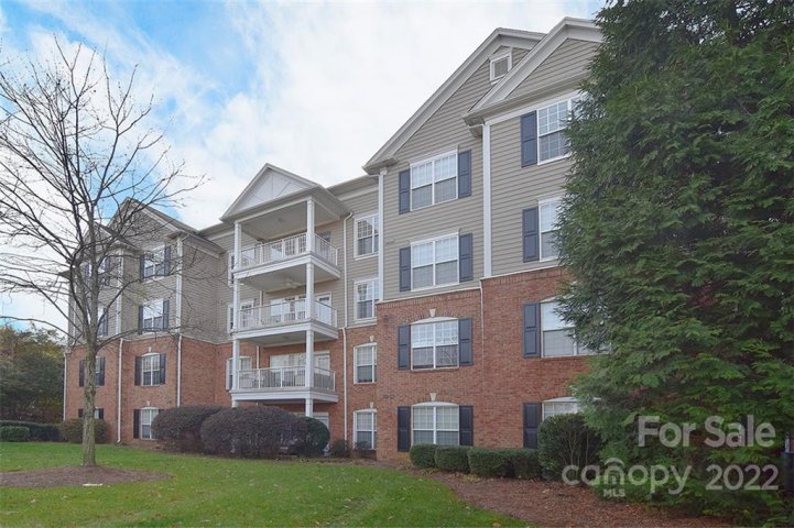 3260 Margellina Drive sold home in Southpark Corners, Charlotte, NC