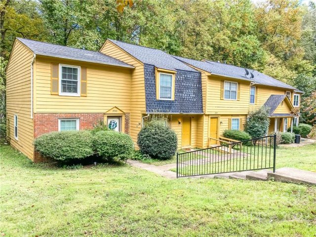 3945 Briarhill Drive sold home in Oak Forest, Charlotte, NC
