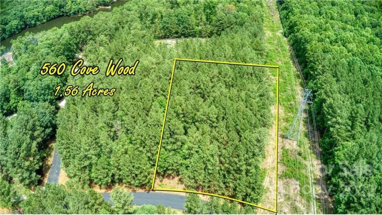 560 Cove Wood Drive 77 sold home in Crystal Bay, Denton, NC