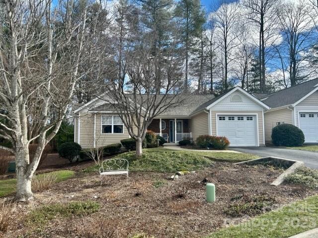 210 Charlestown Drive sold home in Charlestown Place, Hendersonville, NC