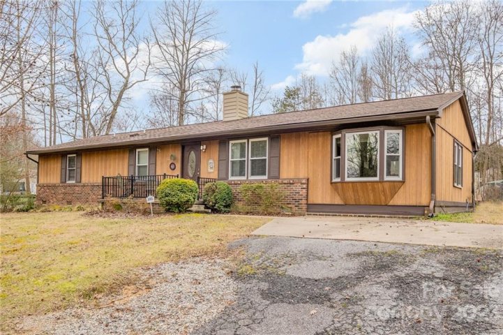 504 W Park Avenue sold home in Brookwood Terrace, Mooresville, NC