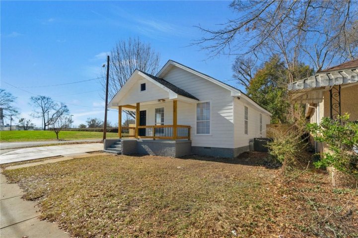 1201 Fairmont Street sold home in Oaklawn, Charlotte, NC