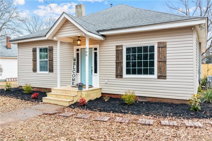 788 Separk Circle sold home in Flint Manufacturing Company, Gastonia, NC