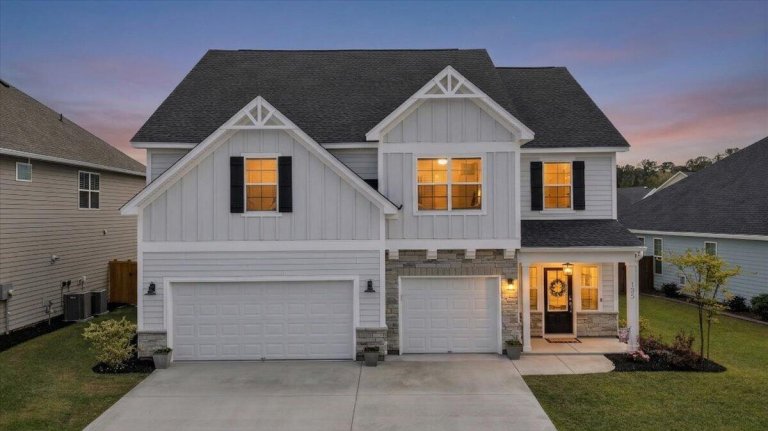 Homes in Hewing Farms, Summerville