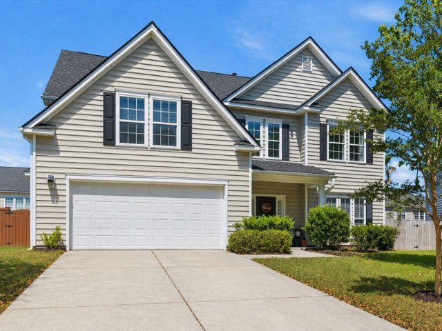 9670 Pebble Creek Boulevard active home in Wescott Plantation, Summerville, SC
