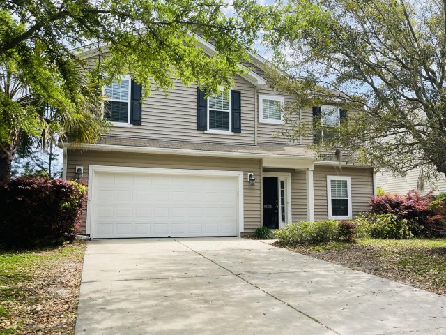 9638 S Liberty Meadows Drive active home in Wescott Plantation, Summerville, SC