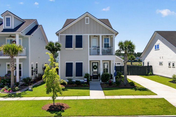 202 Ashworth Drive active home in Carnes Crossroads, Summerville, SC