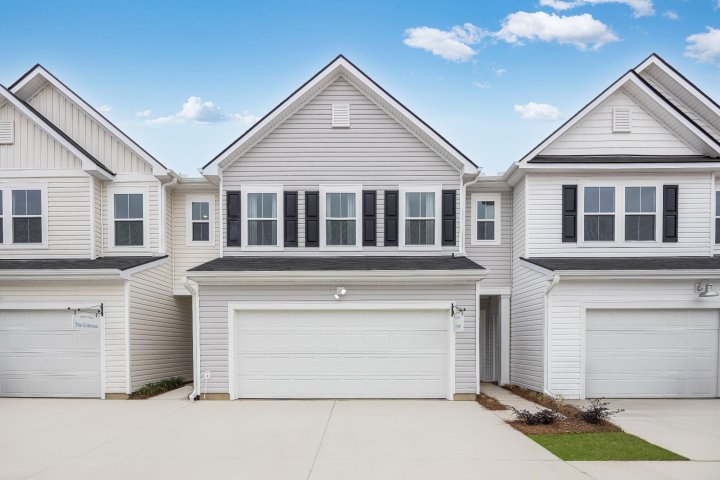 124 Fern Bridge Drive pending home in Dawson Pointe, Summerville, SC
