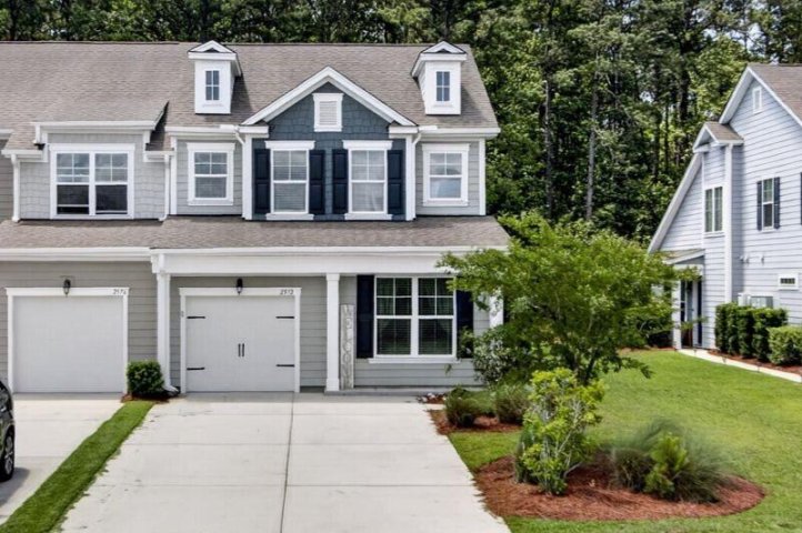 2572 Kingsfield Street active home in Park West, Mount Pleasant, SC