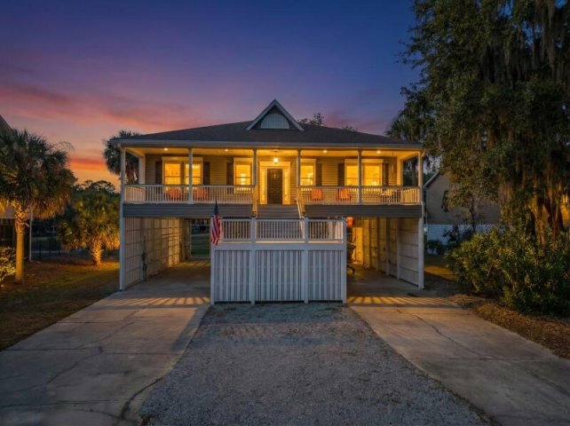 7 Gun Bluff Road active home in Ocean Ridge, Edisto Island, SC
