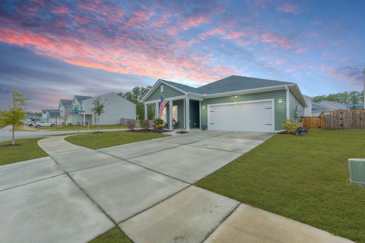 4318 Harmony Creek Road active home in Watson Hill, Summerville, SC