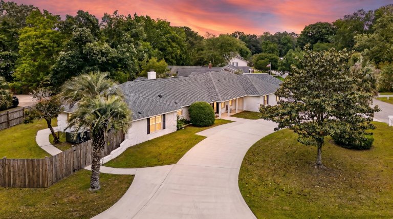 A home in Shadowmoss, Charleston