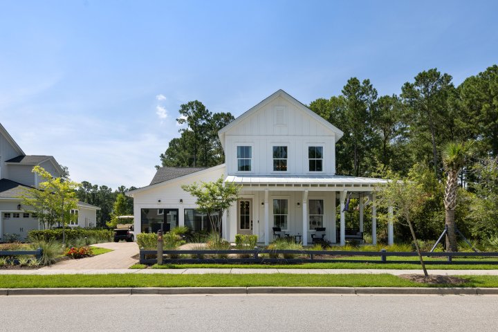 260 Newsday Street pending home in Point Hope, Charleston, SC