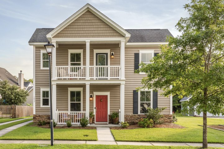 1417 Roustabout Way active home in Boltons Landing, Charleston, SC