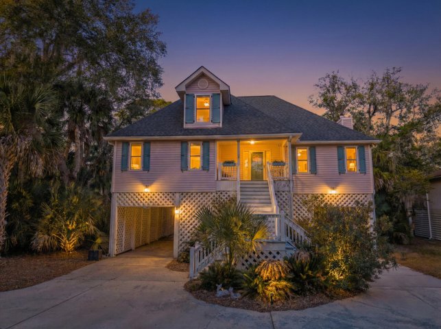55 Rice Lane active home in Ocean Ridge, Edisto Island, SC