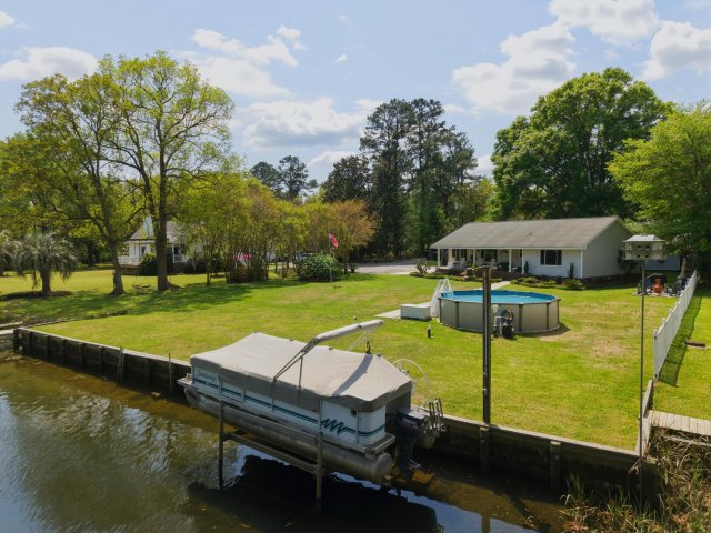 1805 Ringneck Road active home in Pimlico, Moncks Corner, SC