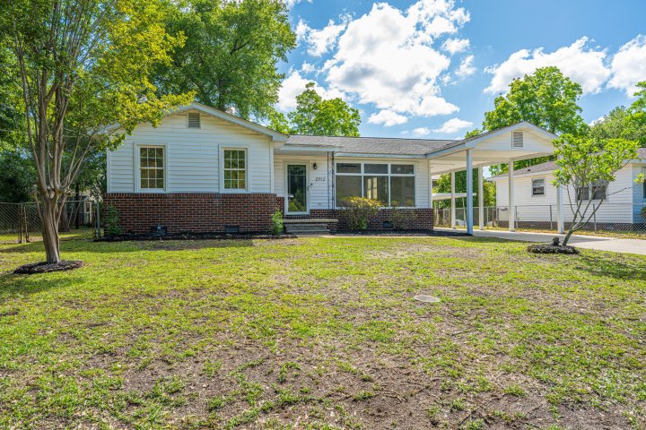 2712 Clarkin Avenue active home in Waylyn, North Charleston, SC