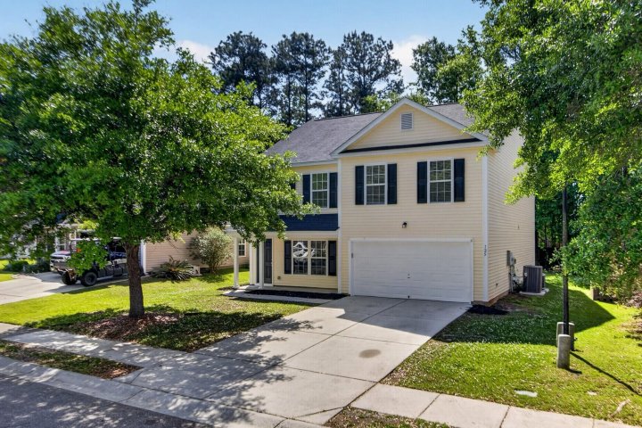 Homes in Brookwood, Summerville