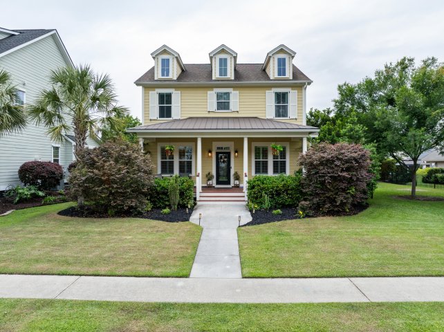 4282 Misty Hollow Lane active home in Poplar Grove, Ravenel, SC