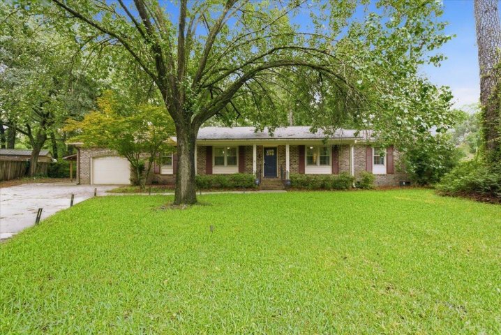 7 Andrea Court pending home in Otranto, Hanahan, SC