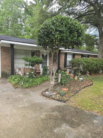 114 Barshay Drive pending home in Flowertown, Summerville, SC