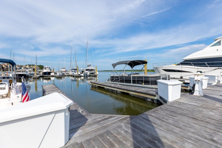 1880 Andell Bluff Boulevard 20 active home in Bohicket Marina, Seabrook Island, SC
