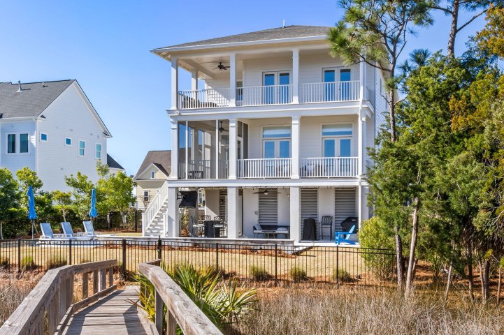 2922 River Vista Way active home in Dunes West, Mount Pleasant, SC