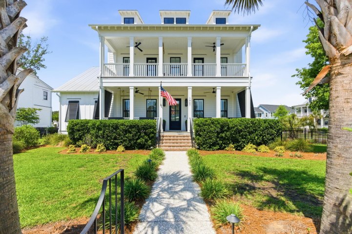 1927 Bolden Drive active home in Carolina Park, Mount Pleasant, SC