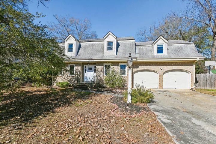A home in Otranto, Hanahan