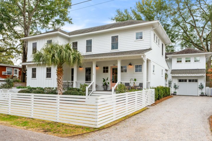 733 Atlantic Street active home in Old Mt Pleasant, Mount Pleasant, SC