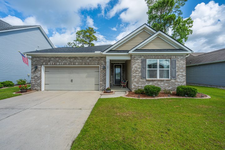 107 Yeamans Way pending home in Pine Forest Country Club, Summerville, SC